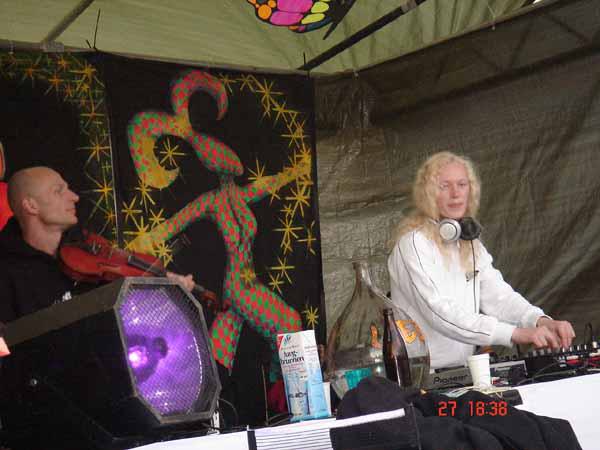  Bildname: 4017.jpg 
 Breite: 600 Pixel 
 H�he: 450 Pixel 
 Gr�sse: 52 kB 