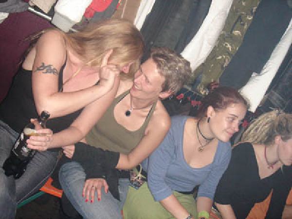  Bildname: DSC04326.jpg 
 Breite: 400 Pixel 
 H�he: 300 Pixel 
 Gr�sse: 47 kB 