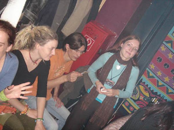  Bildname: DSC04328.jpg 
 Breite: 400 Pixel 
 H�he: 300 Pixel 
 Gr�sse: 49 kB 