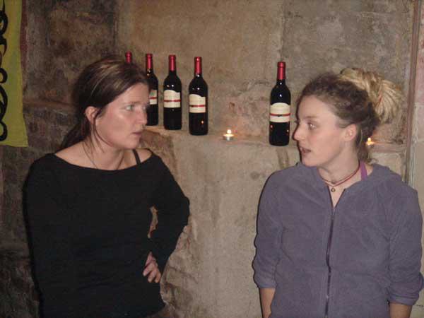  Bildname: jalanda14.jpg 
 Breite: 600 Pixel 
 H�he: 450 Pixel 
 Gr�sse: 41 kB 