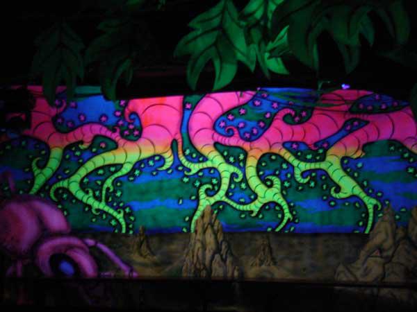  Bildname: jalanda2.jpg 
 Breite: 600 Pixel 
 H�he: 450 Pixel 
 Gr�sse: 52 kB 