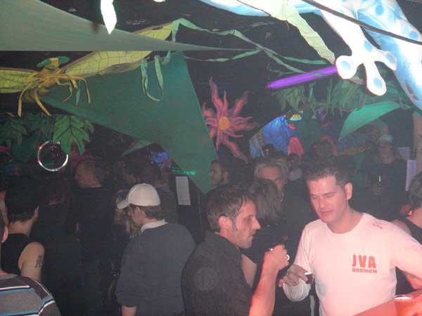  Bildname: jalanda37.jpg 
 Breite: 600 Pixel 
 H�he: 450 Pixel 
 Gr�sse: 47 kB 