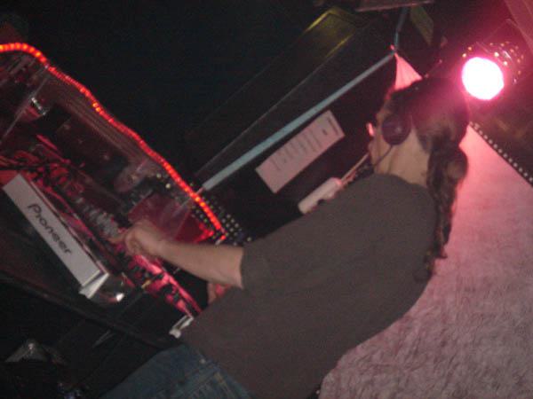  Bildname: DSC04750.jpg 
 Breite: 600 Pixel 
 H�he: 450 Pixel 
 Gr�sse: 50 kB 