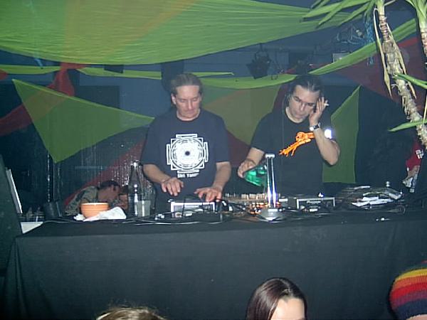  Bildname: IM000051.JPG 
 Breite: 640 Pixel 
 H�he: 480 Pixel 
 Gr�sse: 58 kB 