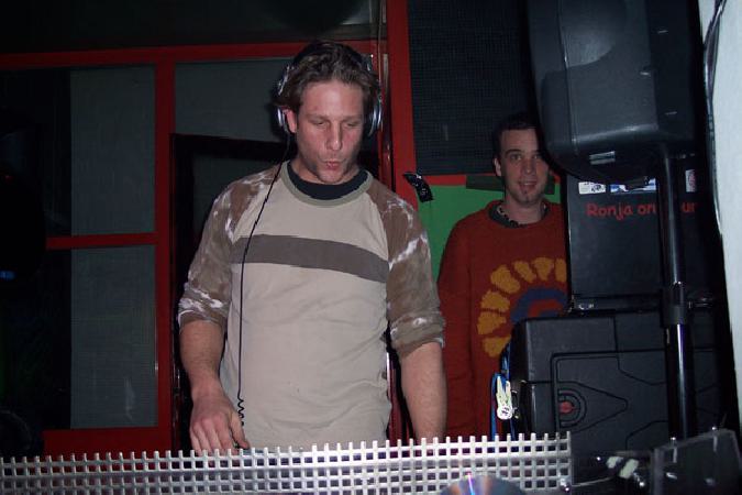  Bildname: 100_2793.jpg 
 Breite: 600 Pixel 
 H�he: 400 Pixel 
 Gr�sse: 46 kB 