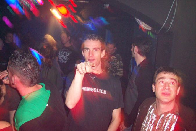  Bildname: 100_2931.jpg 
 Breite: 600 Pixel 
 H�he: 400 Pixel 
 Gr�sse: 55 kB 