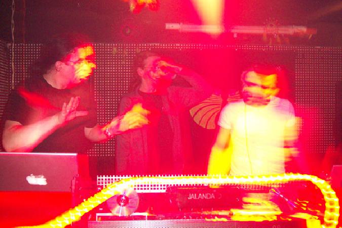  Bildname: 100_2932.jpg 
 Breite: 600 Pixel 
 H�he: 400 Pixel 
 Gr�sse: 67 kB 