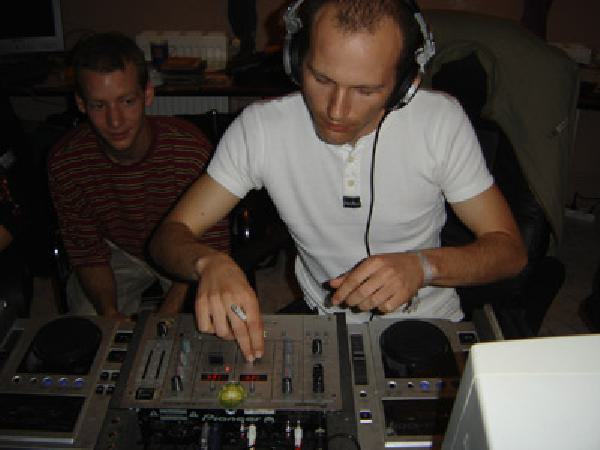  Bildname: DSC02297.jpg 
 Breite: 400 Pixel 
 H�he: 300 Pixel 
 Gr�sse: 50 kB 