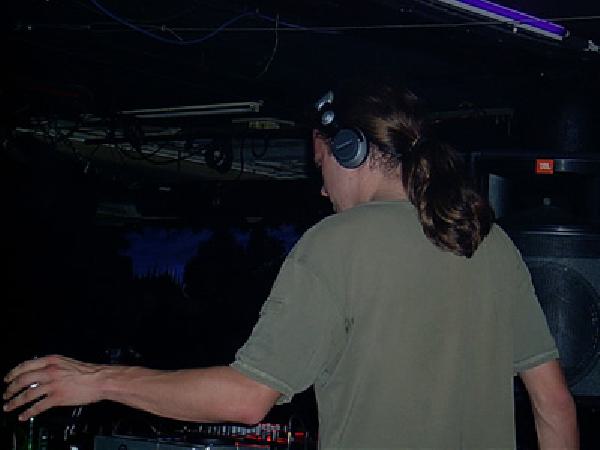  Bildname: IM000182.jpg 
 Breite: 400 Pixel 
 H�he: 300 Pixel 
 Gr�sse: 40 kB 