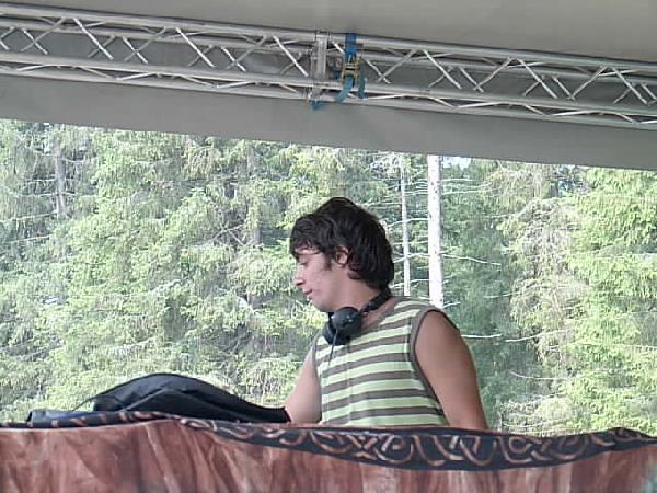  Bildname: IM000603.JPG 
 Breite: 640 Pixel 
 H�he: 480 Pixel 
 Gr�sse: 64 kB 