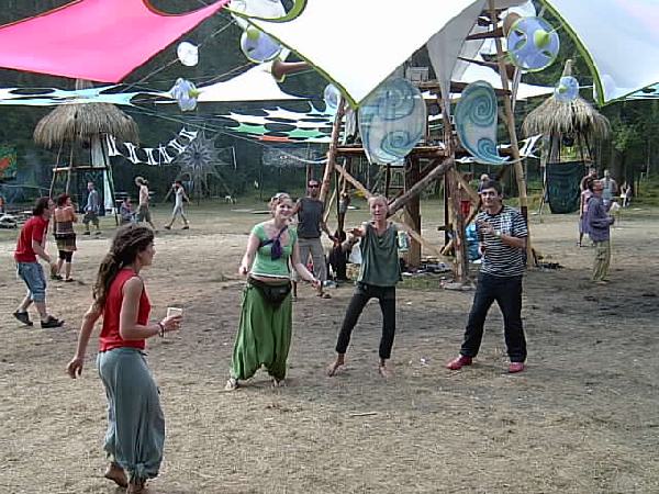  Bildname: IM000608.JPG 
 Breite: 640 Pixel 
 H�he: 480 Pixel 
 Gr�sse: 66 kB 