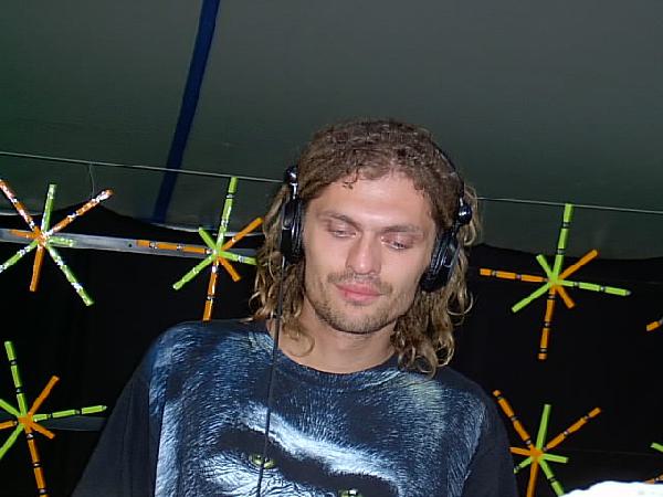  Bildname: IM000666.JPG 
 Breite: 640 Pixel 
 H�he: 480 Pixel 
 Gr�sse: 58 kB 