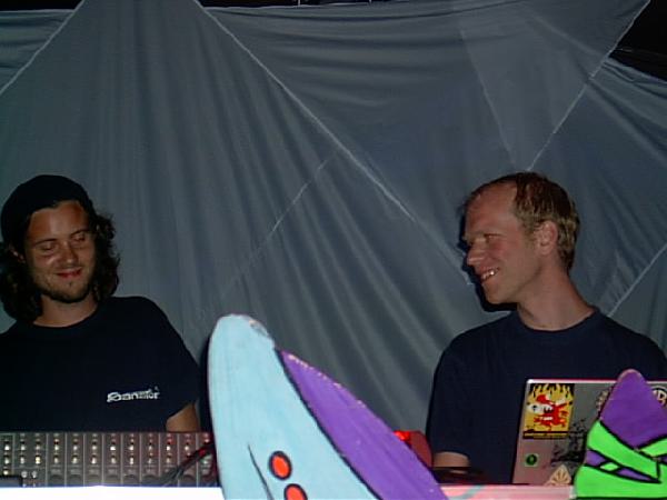  Bildname: IM000895.JPG 
 Breite: 640 Pixel 
 H�he: 480 Pixel 
 Gr�sse: 62 kB 