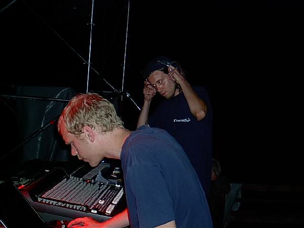  Bildname: IM000899.JPG 
 Breite: 640 Pixel 
 H�he: 480 Pixel 
 Gr�sse: 51 kB 