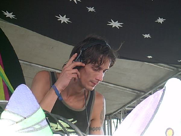  Bildname: IM001019.JPG 
 Breite: 640 Pixel 
 H�he: 480 Pixel 
 Gr�sse: 62 kB 