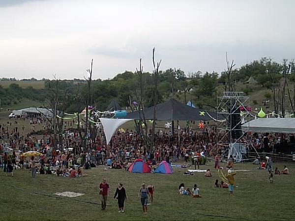  Bildname: IM001027.JPG 
 Breite: 640 Pixel 
 H�he: 480 Pixel 
 Gr�sse: 62 kB 