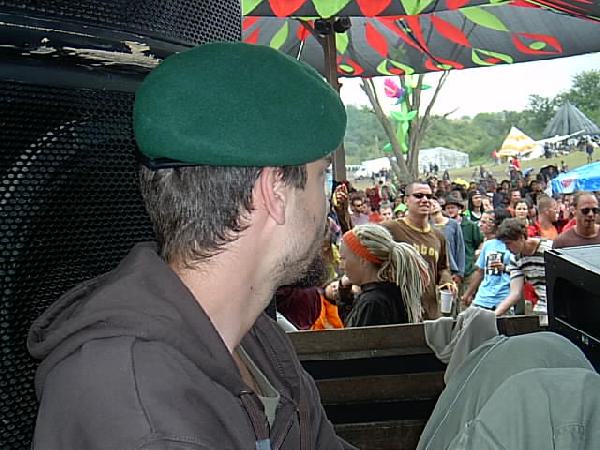  Bildname: IM001074.JPG 
 Breite: 640 Pixel 
 H�he: 480 Pixel 
 Gr�sse: 66 kB 