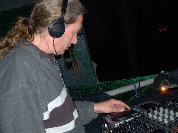  Bildname: IM001101.JPG 
 Breite: 2048 Pixel 
 H�he: 1536 Pixel 
 Gr�sse: 775 kB 