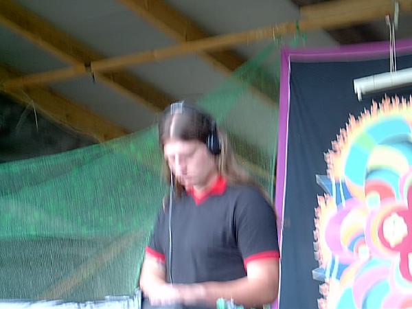  Bildname: IM001181.JPG 
 Breite: 640 Pixel 
 H�he: 480 Pixel 
 Gr�sse: 62 kB 